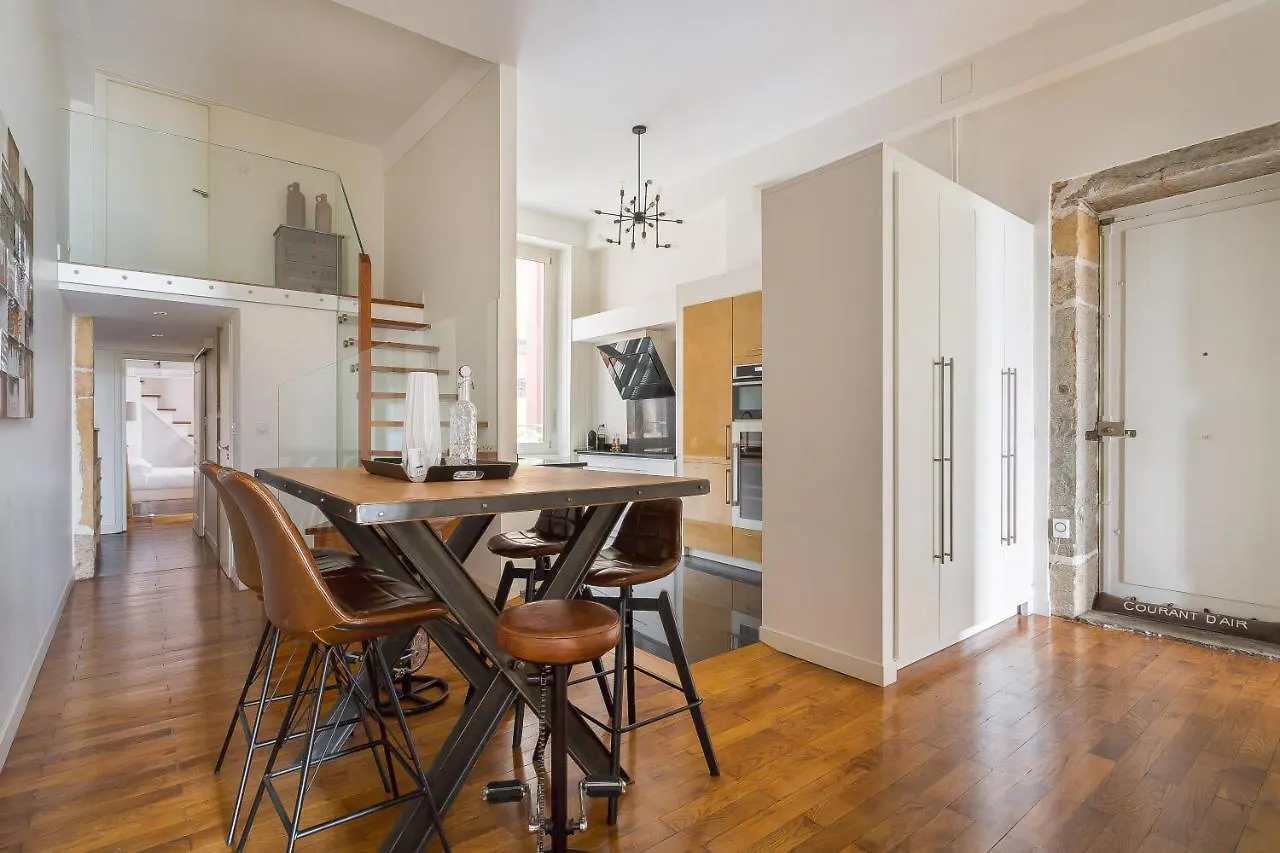 Like Home - Terreaux Lyon Apartment